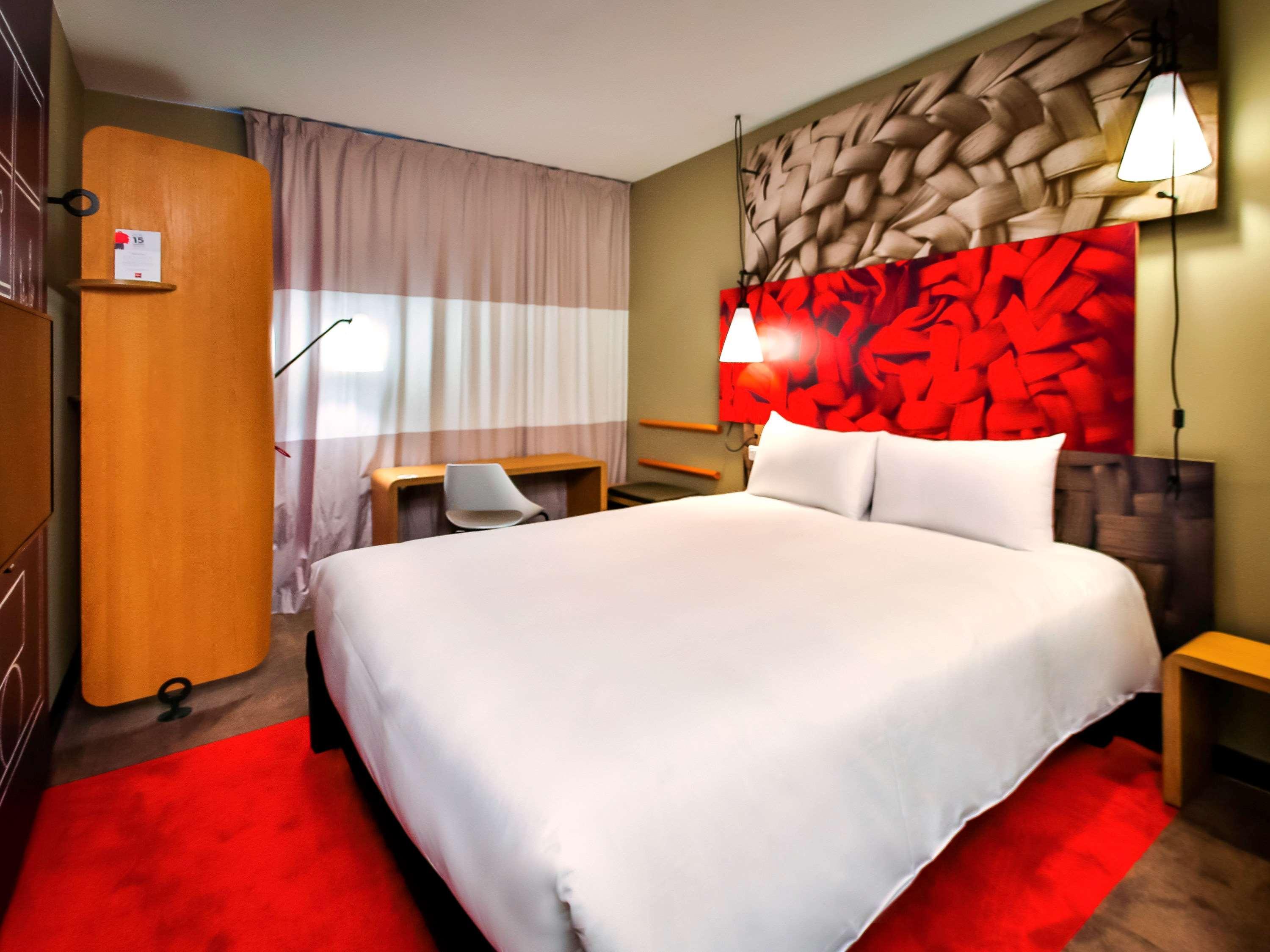 Отель Ibis Rabat Agdal Экстерьер фото